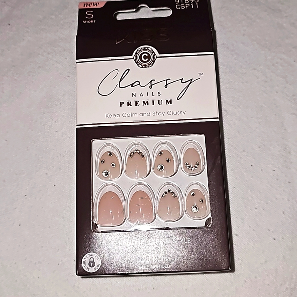 💋 Kiss 💋 Press On Nails Classy